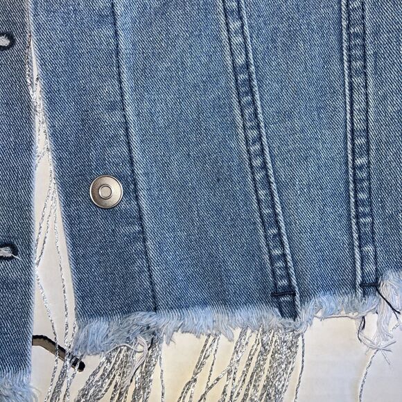 Fantastic Fawn Denim Jacket Womens Medium Silver Fringe Back Blue Jean Jacket - Picture 6 of 14